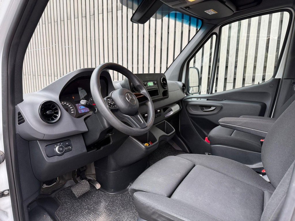 Mercedes-Benz Sprinter Automaat Dubbele Cabine / 6 persoons 44311255-3.jpg | Arno van Putten
