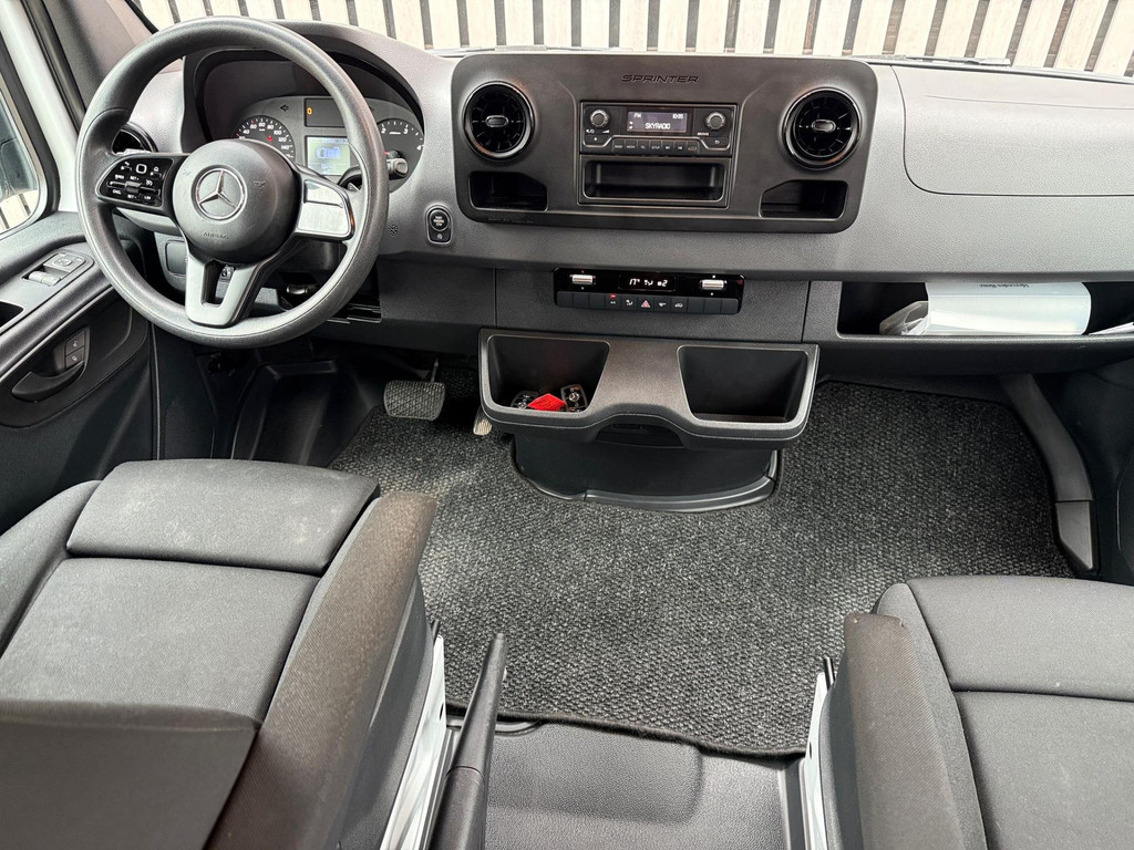 Mercedes-Benz Sprinter Automaat Dubbele Cabine / 6 persoons 44311255-6.jpg | Arno van Putten