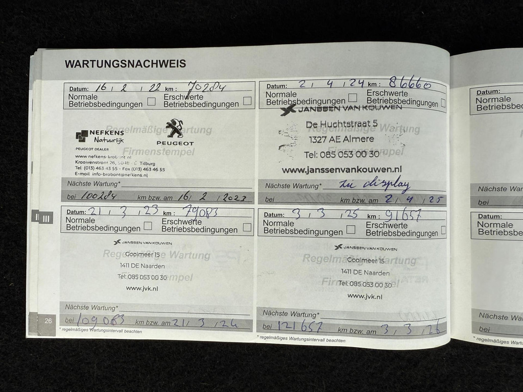 45156579-19.jpg