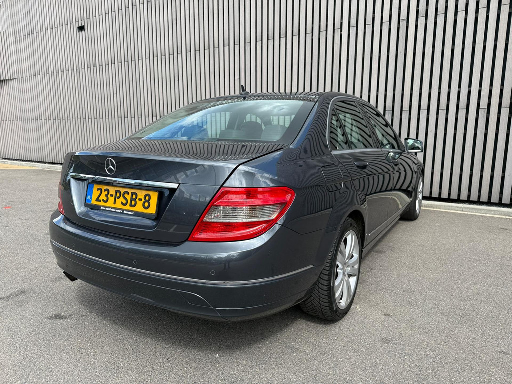 45175363-15.jpg