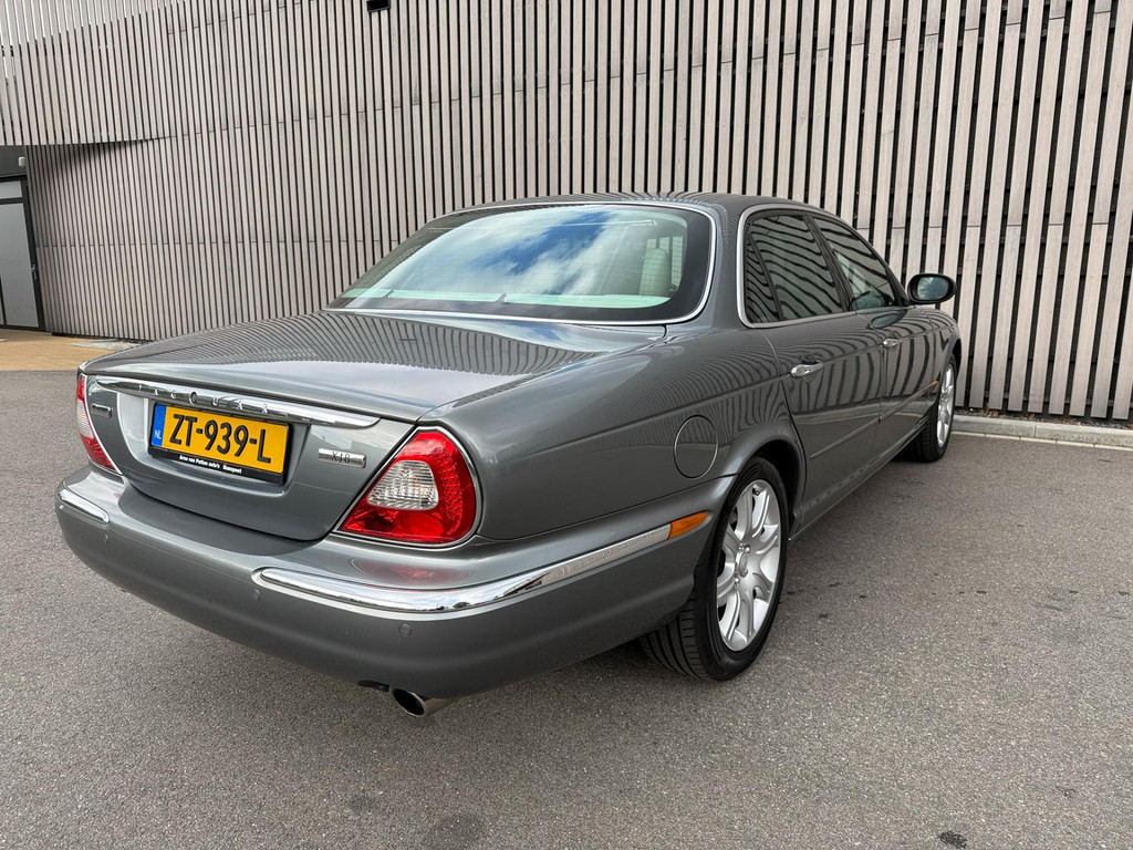 45614235-24.jpg