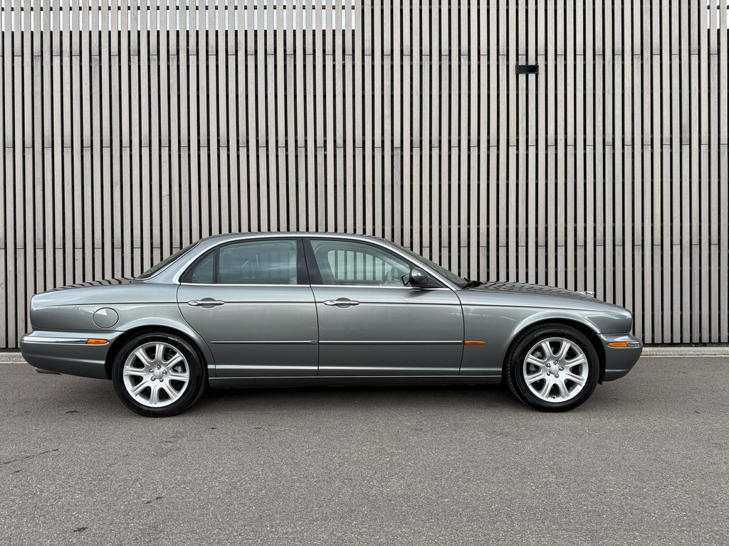 45614235-25.jpg