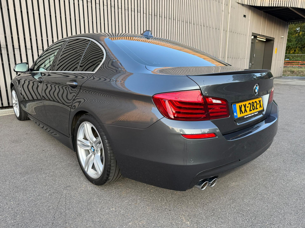 45645383-2.jpg