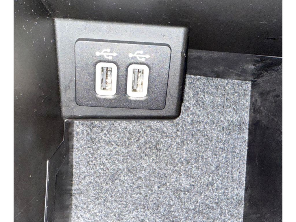 46840601-14.jpg